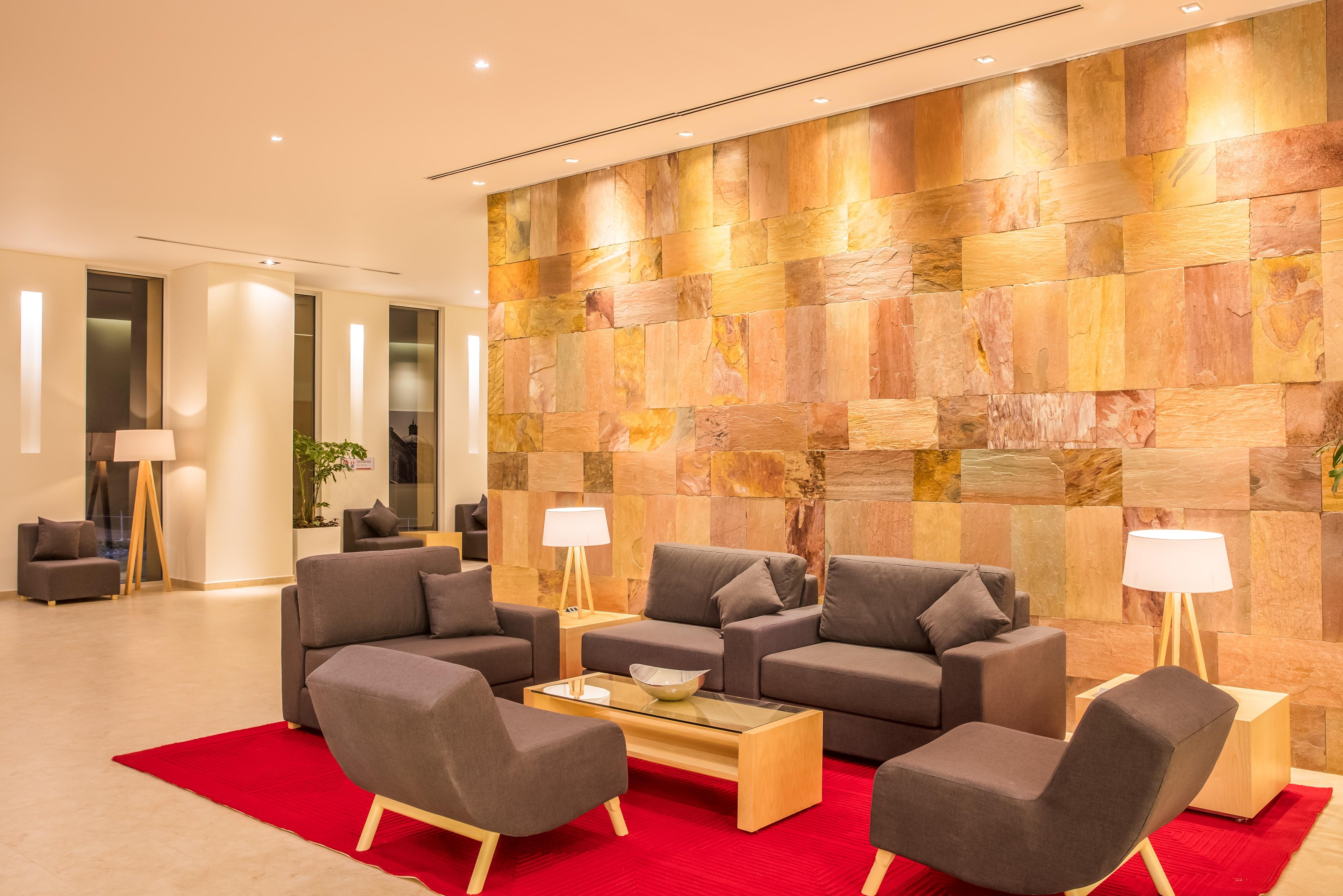 Fiesta Inn Silao Puerto Interior Экстерьер фото